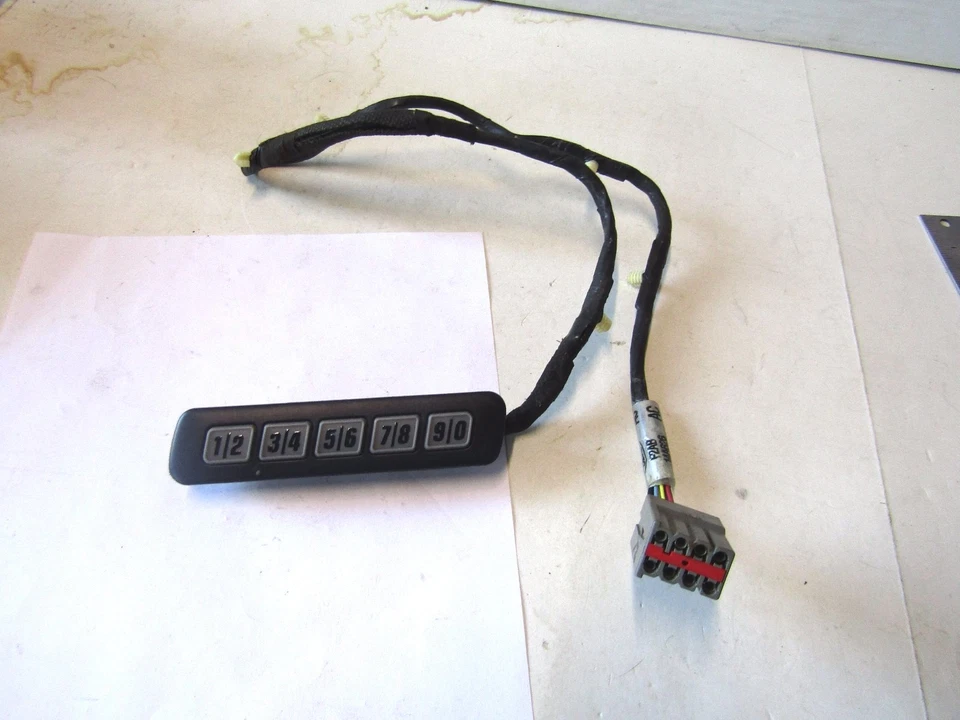 F2AZ14A626A 适合福特 92 95 Crown VICTORIA GRAND MARQUIS 门 KEYLESS 入口垫 — 第 3/4 张图片