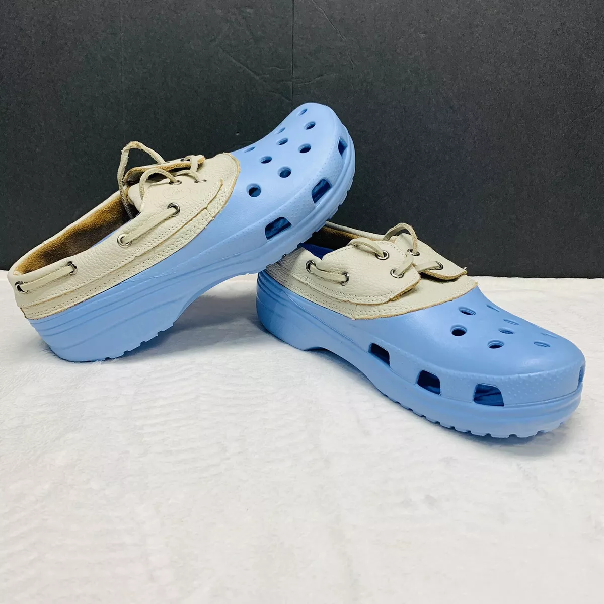 Leather lace sales up crocs