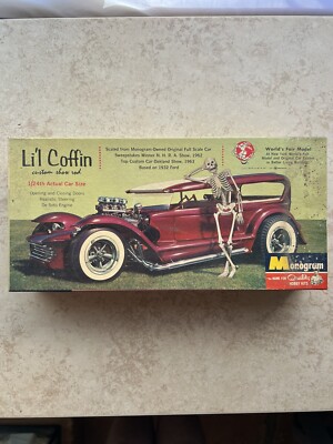 Monogram 1966 1:25 Scale Li'L Coffin Ford Show Rod Worlds Fair Model