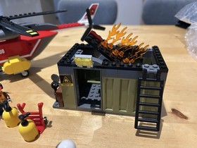 LEGO CITY: Fire Response Unit (60108)
