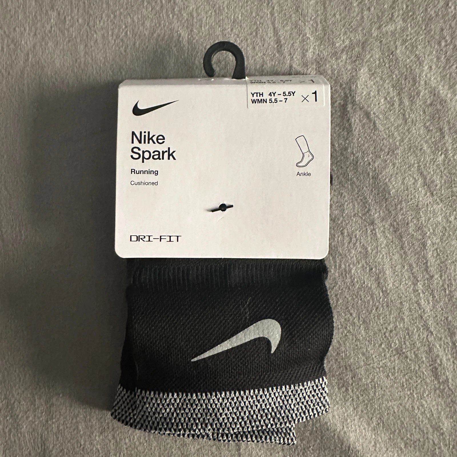 Nike Spark Black Running Socks Dri-Fit Ankle Length Pair Youth4-5.5 W5.5-7