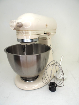 KitchenAid All Cream Ultra Power KSM90AC w/Bowl + 2 Attachments