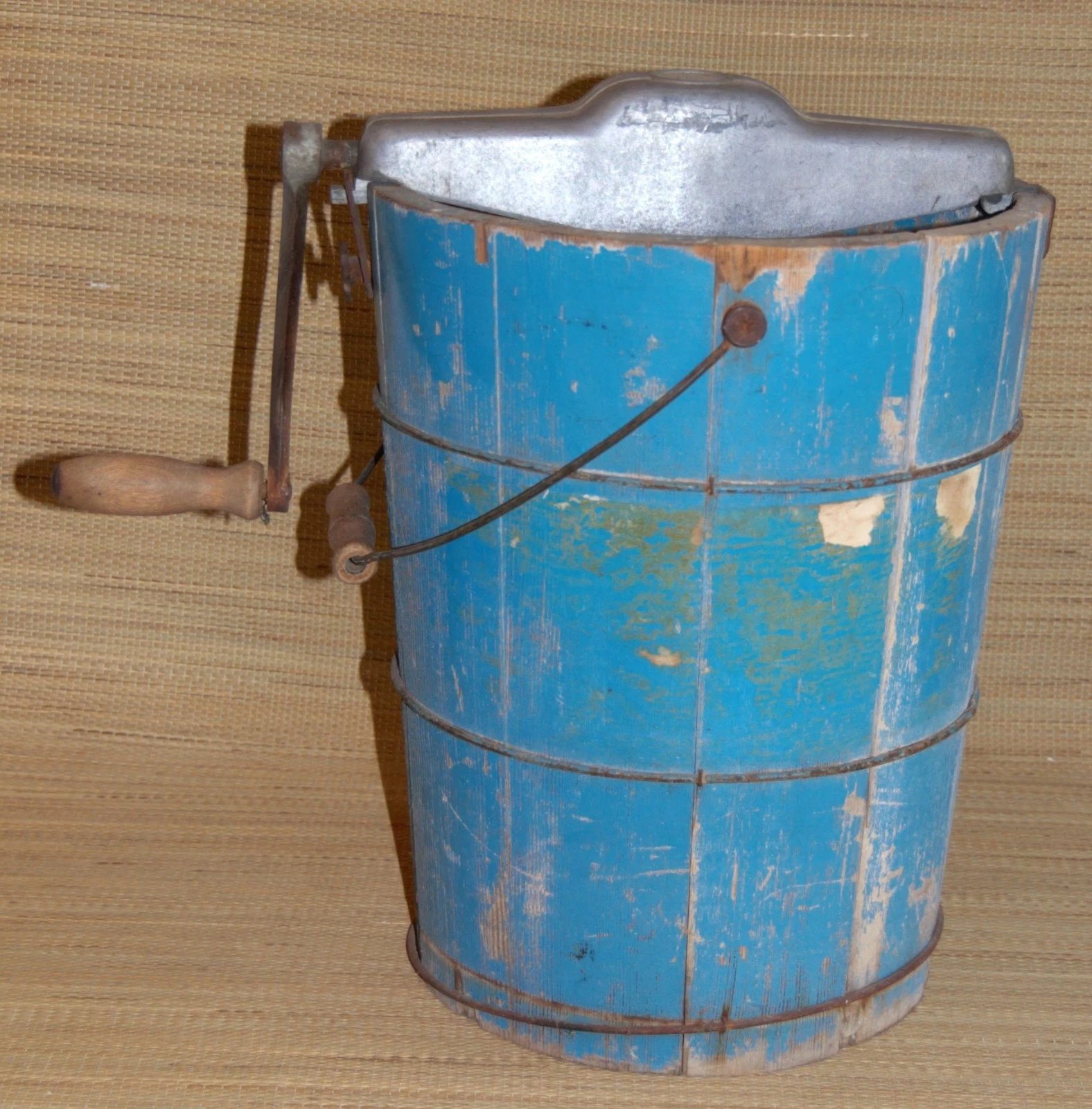 Vintage Blue Wooden Manual Ice Cream Freezer Maker Maid of Honor Antique #