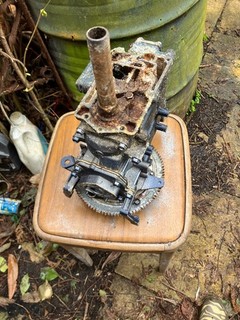 Yamaha outboard motor 6 8 9. C models. Short motor. Corroded base. FPONW only