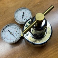 HARRIS Compressed Gas Regulator 25-100C