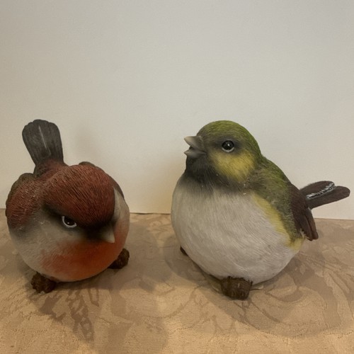 Set of 2 Resin Medium Bright Rainbow Bird Figurines #P9316