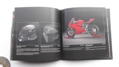 Ducati 1199 Panigale Sales Brochure Booklet - Picture 20 of 24
