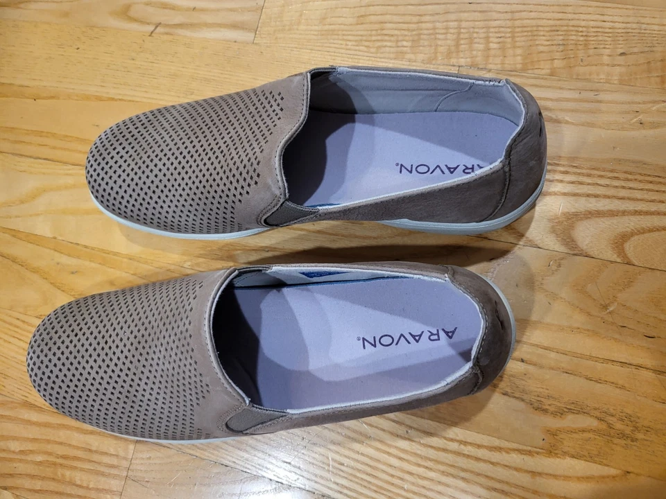 Zapato Deportivo Aravon Para Mujer Lia Sin Cordones Cuero Cómodo Talla 10 AA Estrecho Taupe Foto 3 de 4