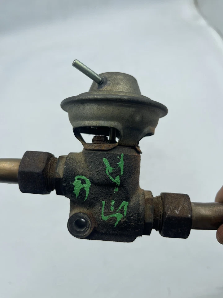 126 560SEL 420SEL 560SEC 560SEC VÁLVULA EGR 0001408160 / 0011409760 Foto 2 de 4