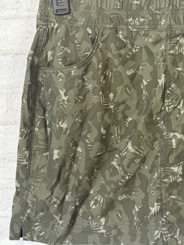 NWT Prana Women's Halle E-waist Skort II, Evergreen Camo, Size 10 - Picture 2 of 8