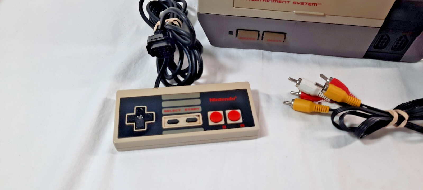 Nintendo Entertainment System Bundle w/  Cords Controller Mario/Duck/Track Meet