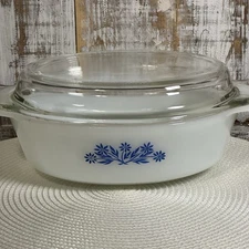 Anchor Hocking Fire King 1.5 Quart Covered Casserole Dish