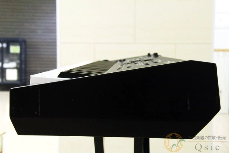 Yamaha S70 XS – 76-Key Professional Synthesizer with MOTIF XS Engine - Image 4 of 4