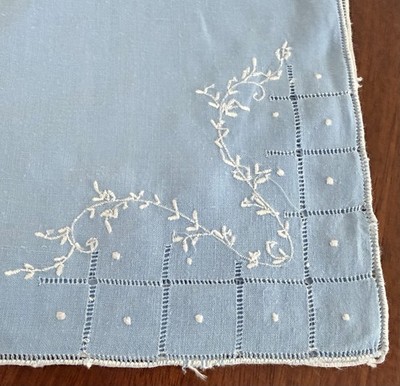 Vintage Madiera Light Blue Trailing Vines 16 pc Napkins and Placemats set