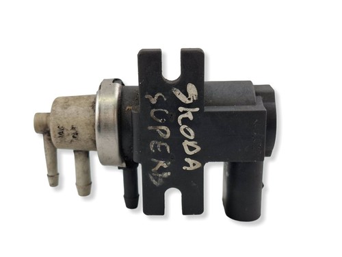 Volkswagen PASSAT B6 2005 kW Turbolader Druckwandler Magnetventil BVV1697