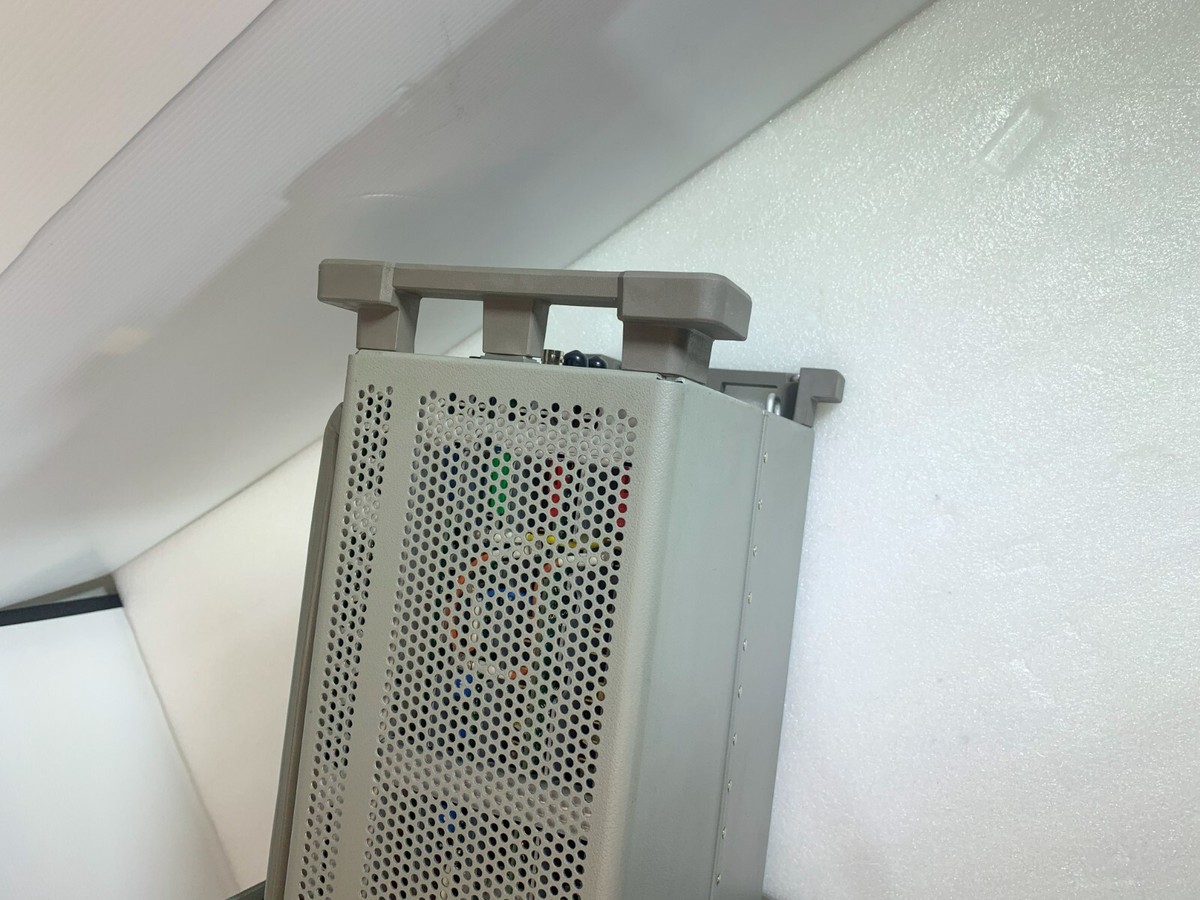 HP HEWLETT PACKARD 35670A ,OPT: 1C21D21D4AAY6 UFCUFF HP HEWLETT PACKARD 35670A ,OPT: 1C21D21D4AAY6 UFCUFF