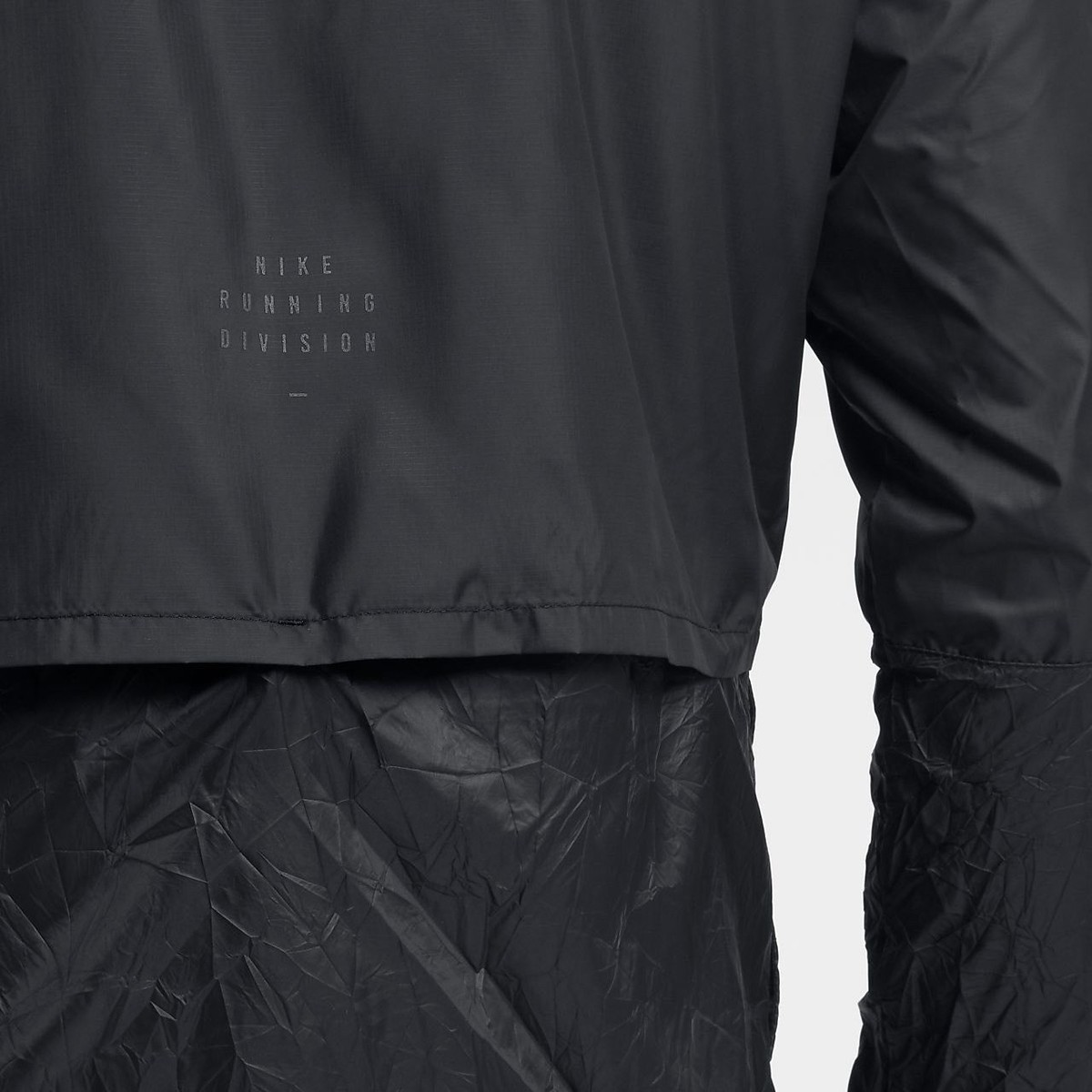 $100 NEW NIKE RUNNING DIVISION CREW RUNNING JACKET TRIPLE $100 NEW NIKE RUNNING DIVISION CREW RUNNING JACKET TRIPLE