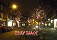 PHOTO  CHRISTMAS AT PITSHANGER LANE 2006