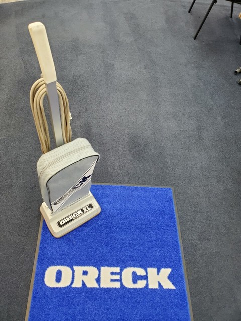 Oreck XL XL2200RS Lightweight Upright 
