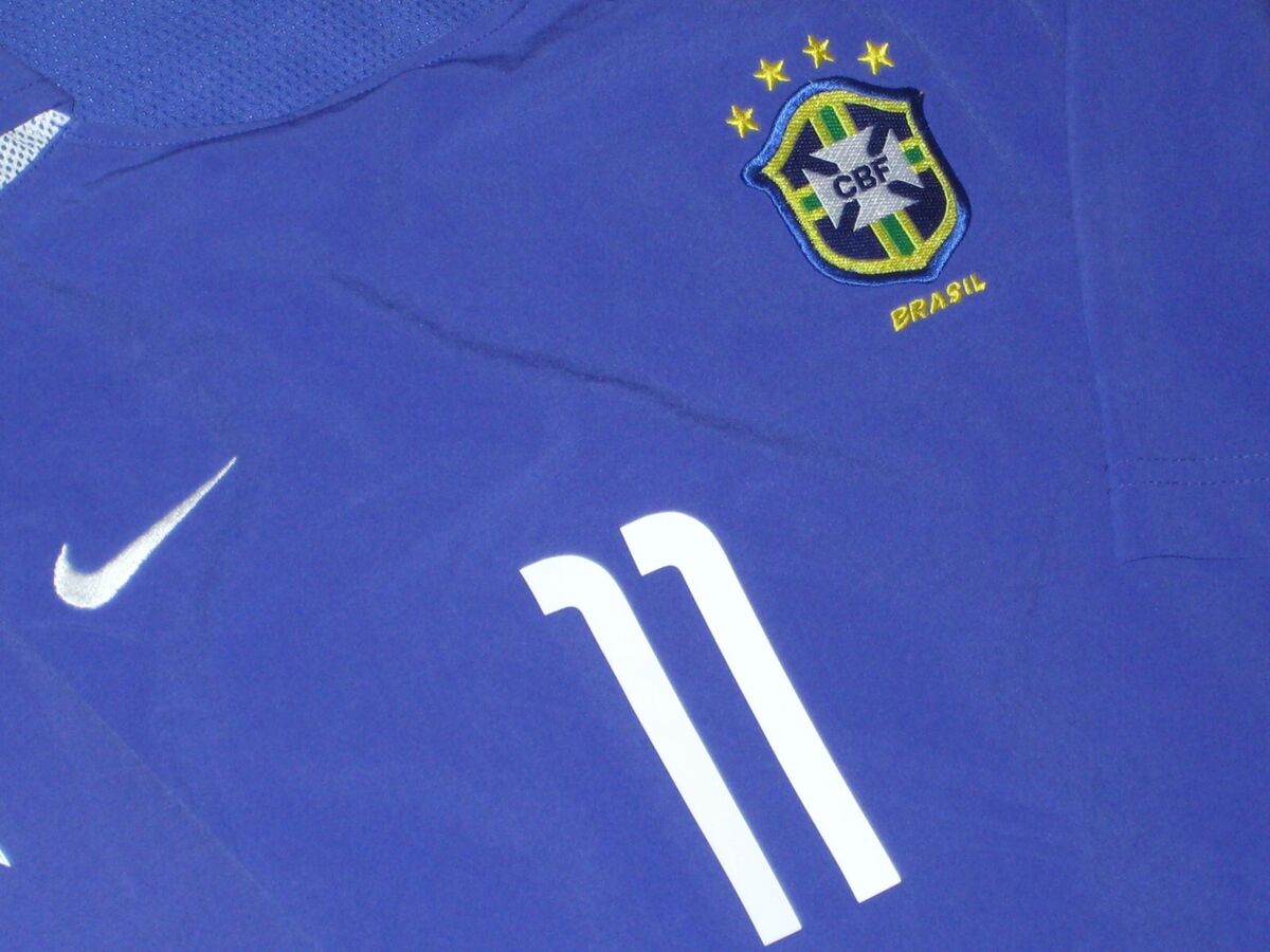 2002 World Cup Nike Brazil Ronaldinho Dual Layer Player 2002 World Cup Nike Brazil Ronaldinho Dual Layer Player