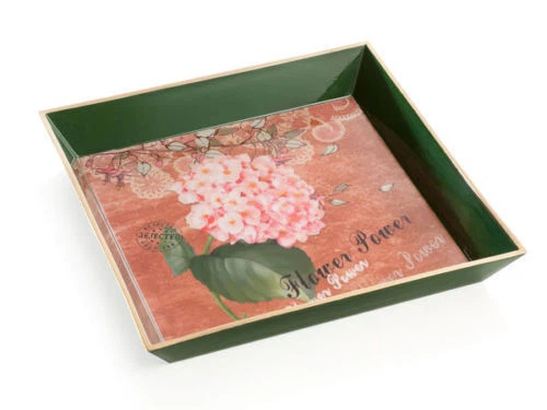 Vassoi e centrotavola d'argento di arte e antiquariato