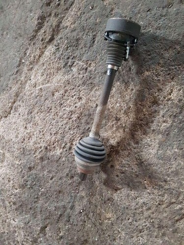 VW TOURAN 1T1, 1T2 Antriebswelle vorne links 1.60 Petrol 85kw 2006 33869099