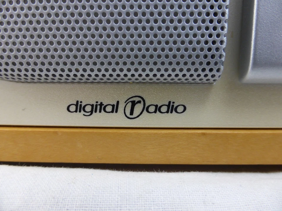 Pure Evoke 2 UKW/DAB Digitalradio 11,5 x 7,5 Zoll mit Netzstecker getestet - Bild 2 von 4