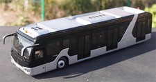 for Yutong for Yutong Airport Shuttle Bus New Energy Silver 1:42 Bus Model