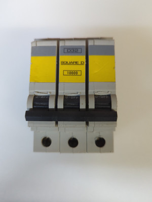 SQUARE D 32 AMP CURVE D 10kA DREIPOLIGER MCB SCHUTZSCHALTER QOE 10000