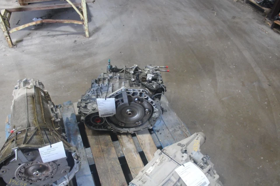 2017 KIA Sedona Automatic Transmission FWD 104k Miles OEM Used Part C25827 — 第 4/4 张图片