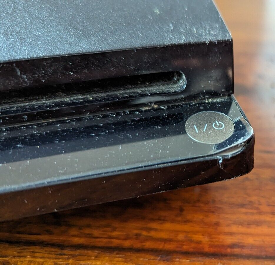 Sony PlayStation 3 Slim 320GB Console Bundle Inc Games Controller and