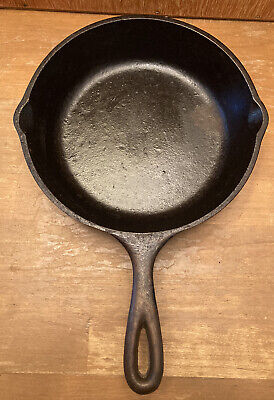 Vintage Lodge #5 SK Cast Iron Skillet Frying Pan 3-notch Vintage Lodge #5 SK Cast Iron Skillet Frying Pan 3-notch