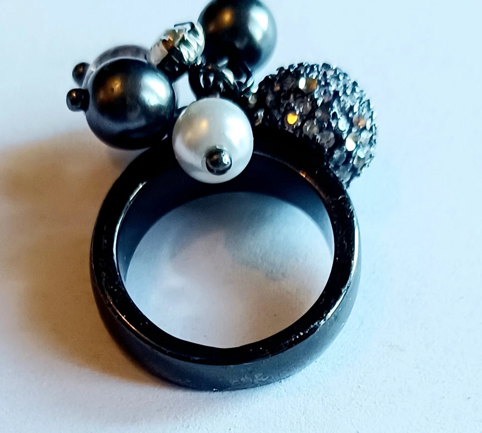 Titanium Dark Metal Black Faux Pearl Rhinestone Cocktail Statement Ring Size 5 - Image 4 of 4