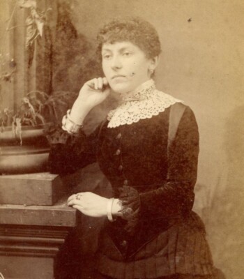 Antique CDV Carte De Visite William Shephard Bridport Victorian lady #38 photo