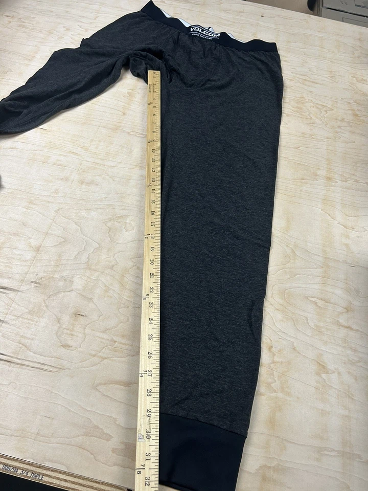 Volcom V-Science Snowboarding Base Layer Bottom - Size Large - Image 3 of 4