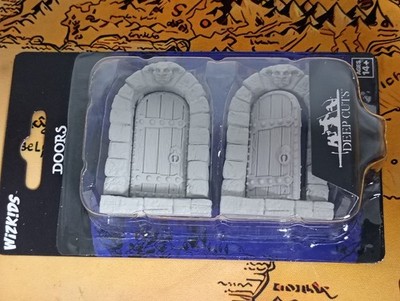 2 TÜREN MINIATUREN VON WIZKIDS DEEPCUTS, GRUNDIERT & LACKIERFERTIG, TOLLE MODELLE