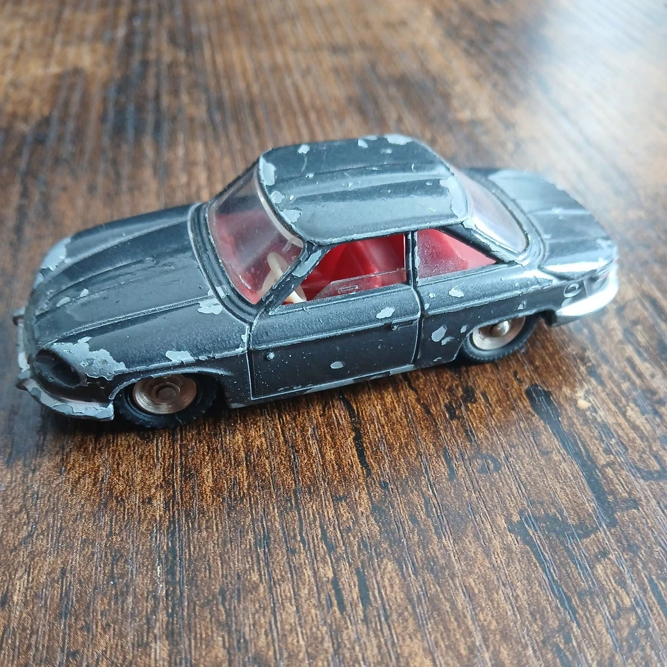 DINKY #524 PANHARD CT24 CUPÉ - HECHO EN FRANCIA Foto 2 de 4