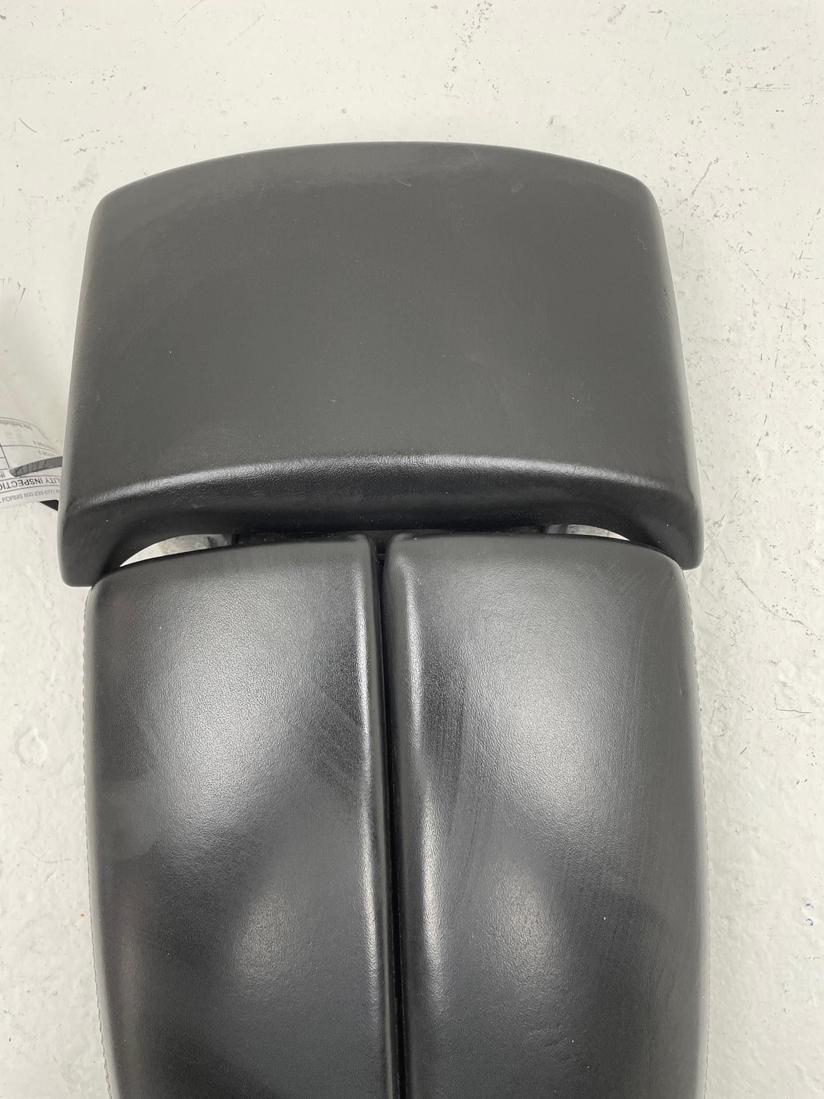 2015-2020 BENTLEY BENTAYGA Center Console Storage Lid Arm Rest Assembly Beluga