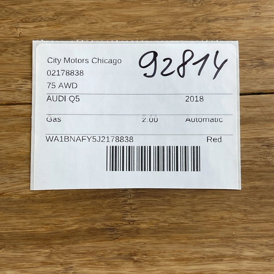 Luz domo interior gris Audi Q5 2018-2023 OEM CON controles de techo corredizo Foto 2 de 4