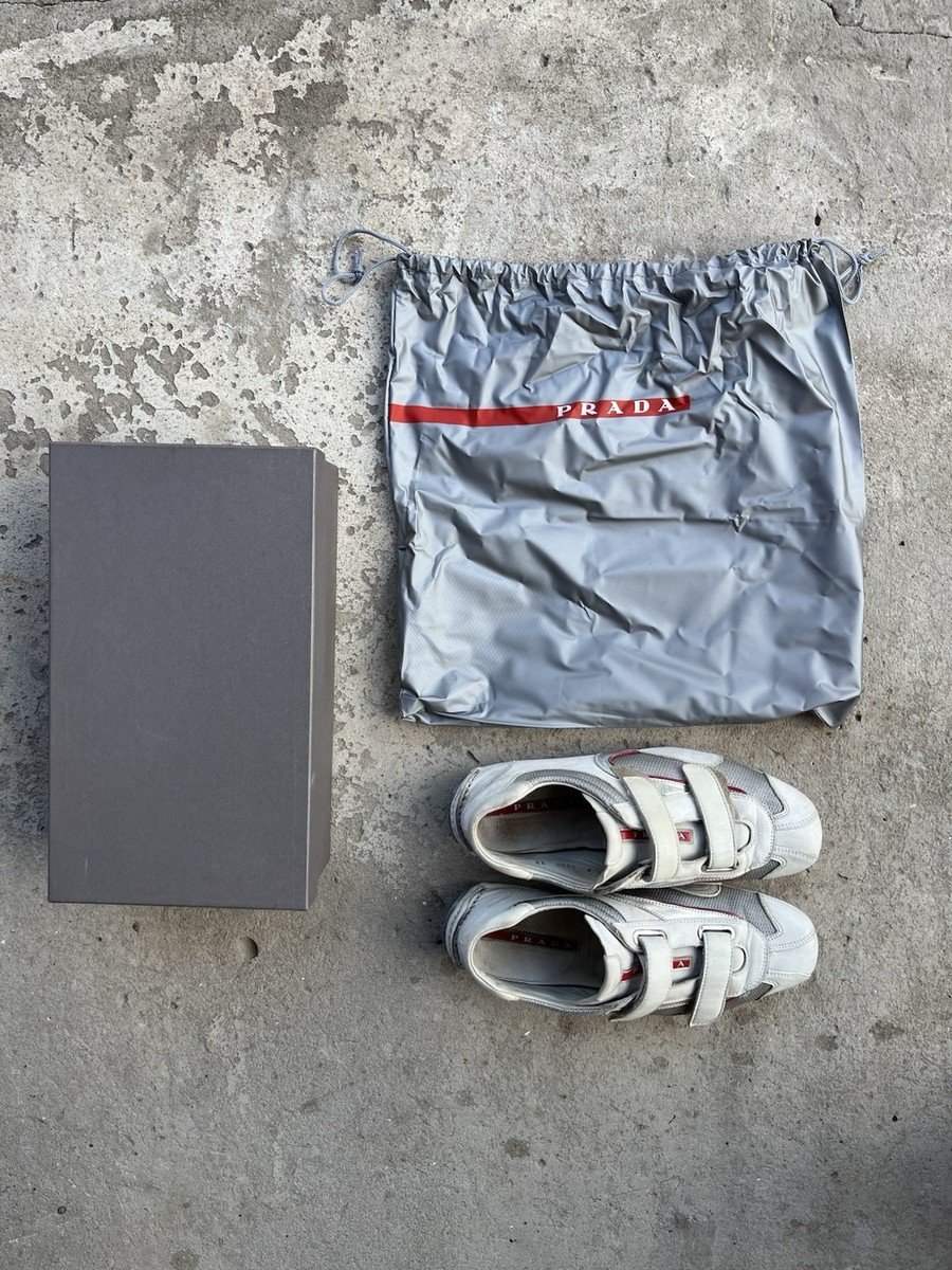 靴 00s PRADA SPORT shoes red Vintage Prada Sport Sneakers 2000s White Leather Red Stripe