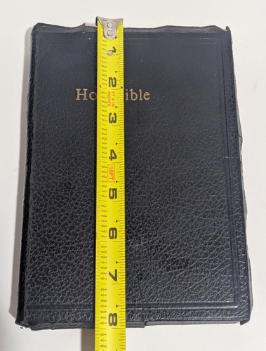 Vintage Holy Bible by World Publishing Self-Pronouncing King James Black Cover - Picture 2 of 14