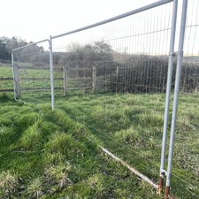 HERAS STYLE FENCING / TEMPORARY FENCING 
