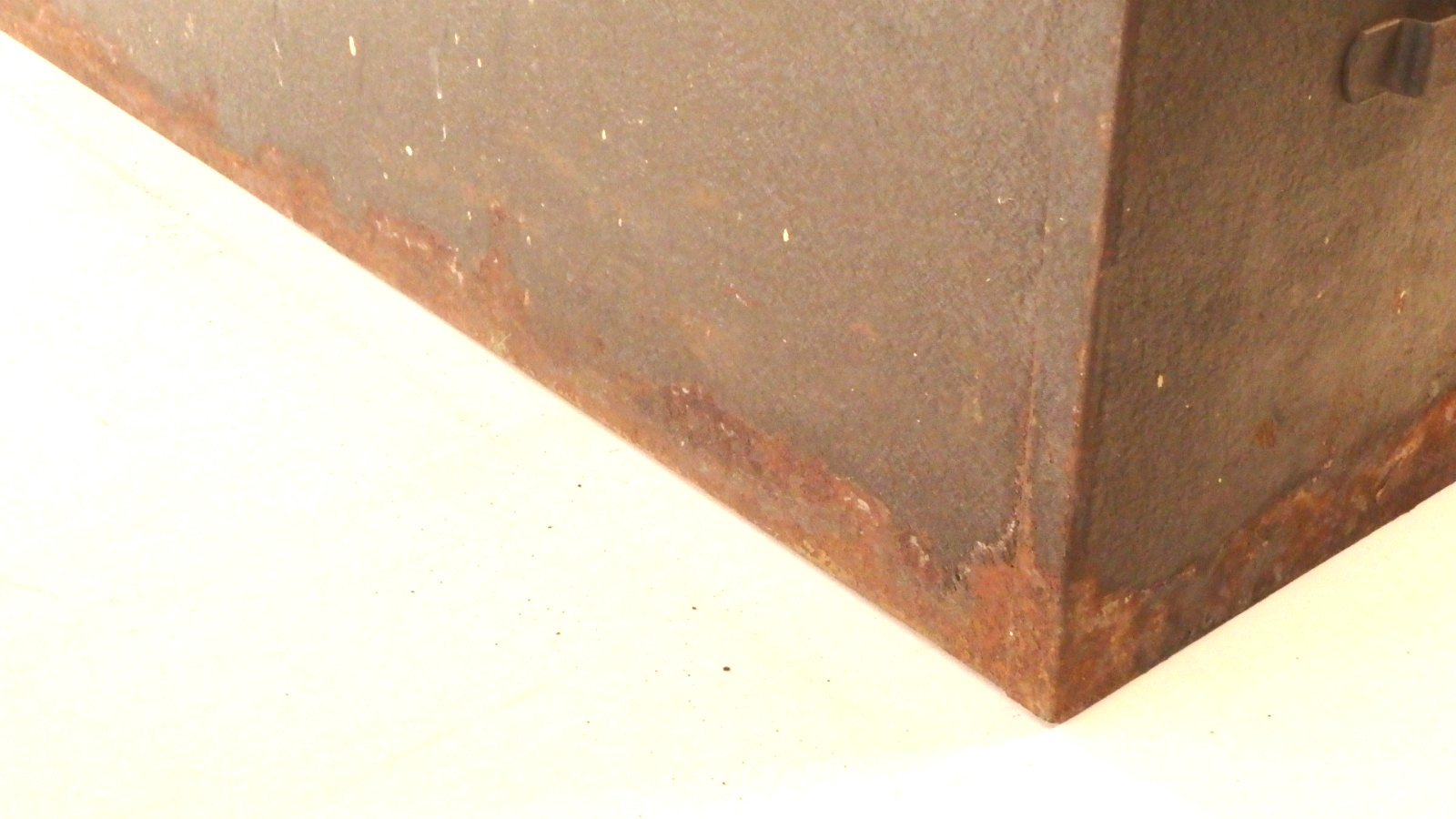 Reduced - Vintage Kennedy K-32,  Gable Top Tool Box,  32"X10"X8"