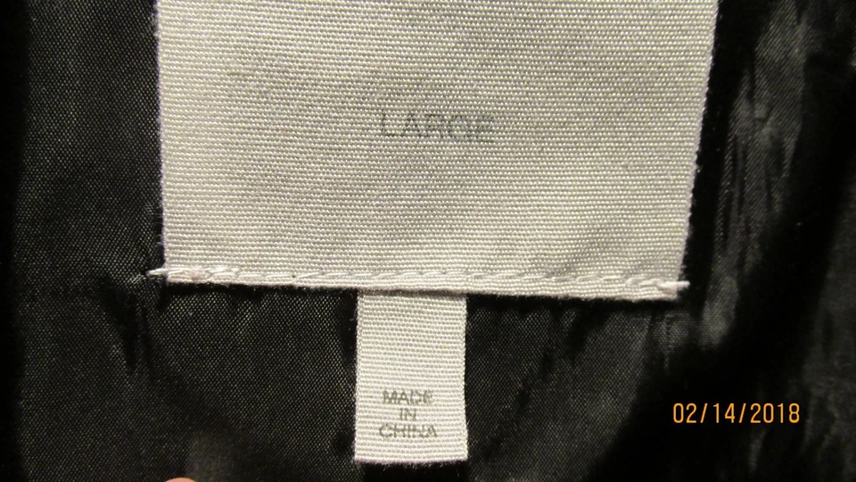 Abrigo grande negro de doble botonadura Charlotte Russe para dama 5-20 Foto 2 de 4