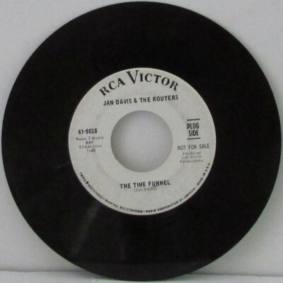 Jan Davis & The Routers-45-RCA Victor 47-9018 (The Time Funnel)-Promo-1966-VG+