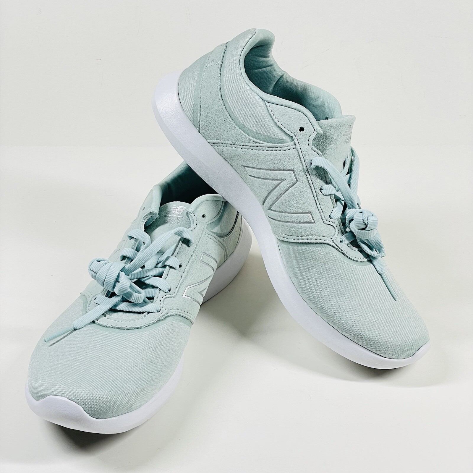 isaac mizrahi tennis shoes