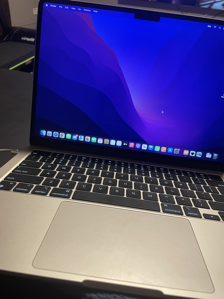 New 2022 Apple - MacBook Air 13.6 New 2022 Apple - MacBook Air 13.6
