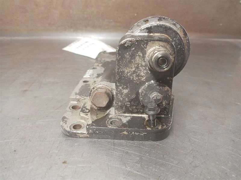 Placa adaptadora de filtro de aceite de 1999 Dodge Ram 2500 5,9 L turbo diésel 8549472 Foto 2 de 4