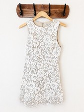 Alice & Olivia Leann ivory Tan Sleeveless Lave Dress Size 6