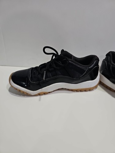 Nike Air Jordan 11 Retro Low Bleached Coral 580522-013 Youth Size 13C - Picture 7 of 11